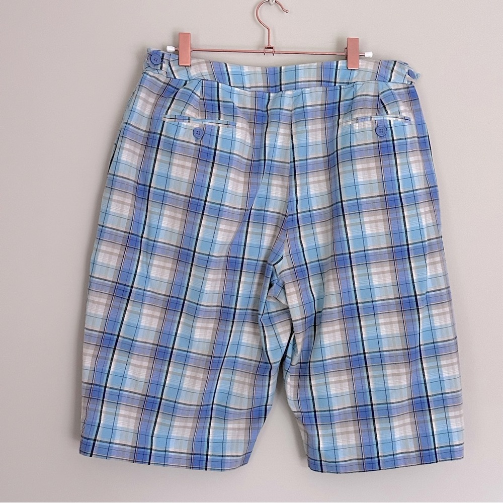 🩷🩷🩷 Larry Levine Women’s Bermuda Style Plaid Shorts, Blue & White Plaid, Size 14 - Picture 2 of 9